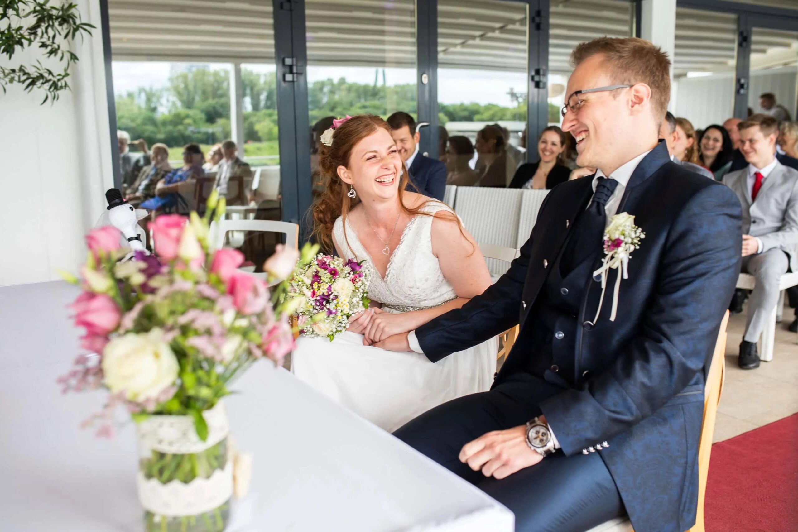 Katharina Paulnsteiner | Hochzeitspaar freut sich